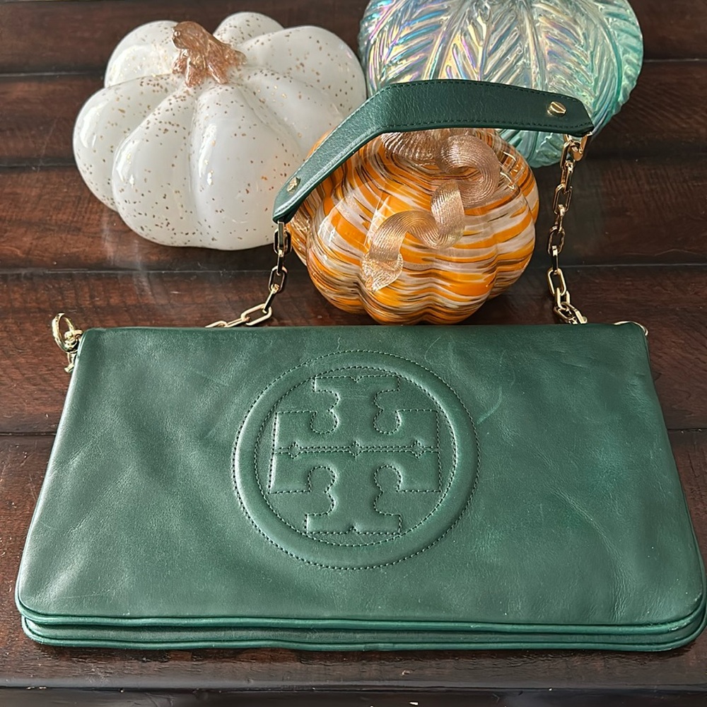Tory Burch Large Logo Clutch